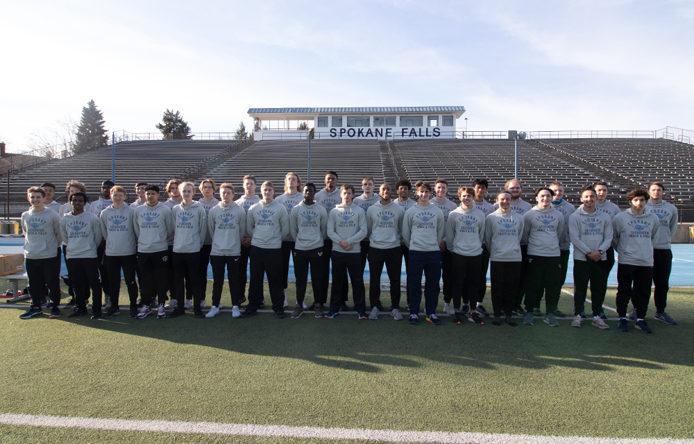 2020 21 Men's Track and Field Team Photo